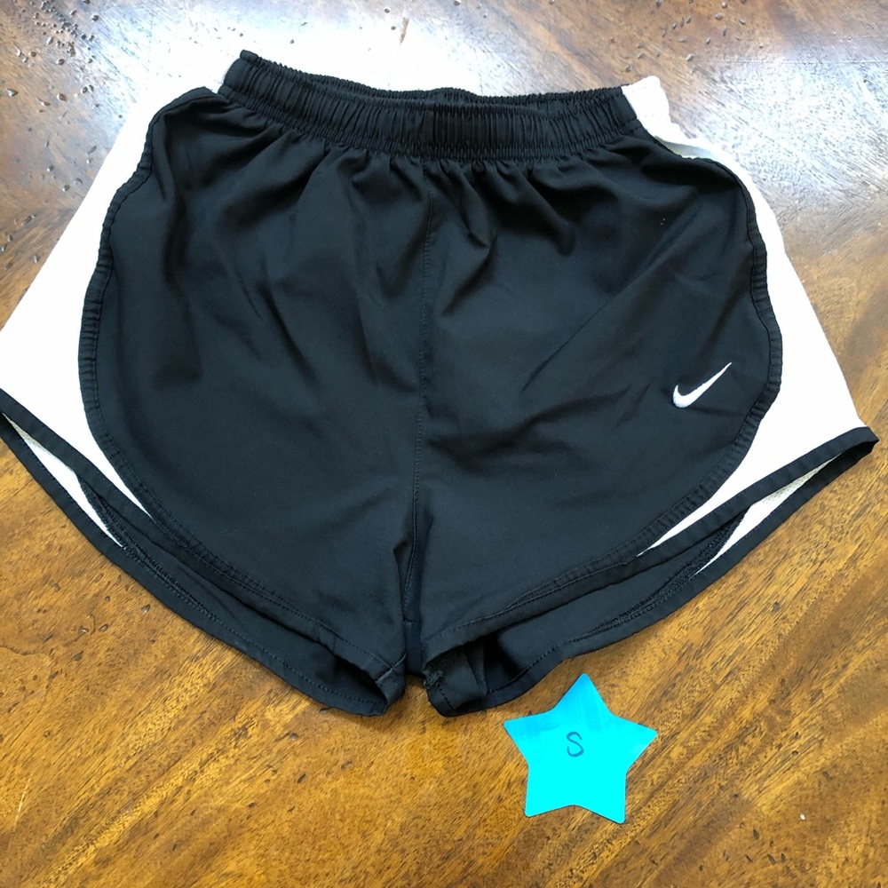 Nike shorts-small